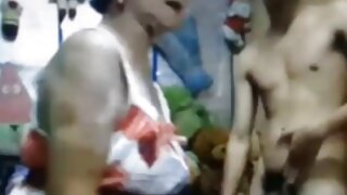 Gátlástalan extrém szexvideók Szőke lövell, miközben maszturbál vibrátor